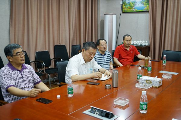 区政协主席张昭森到球友会平台集团调研